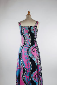 colourful dress from the '1970s robe colorée des seventies